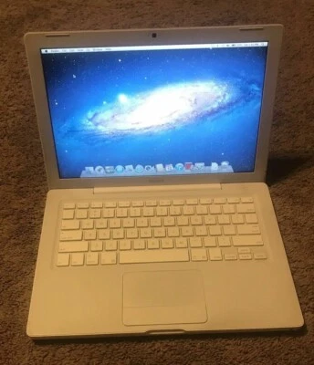 Apple MacBook A1181 MB403LL/A 13.3" Intel Core 2 Duo w/ OS X Lion 10.7 2.4GHz - Image 1 of 4