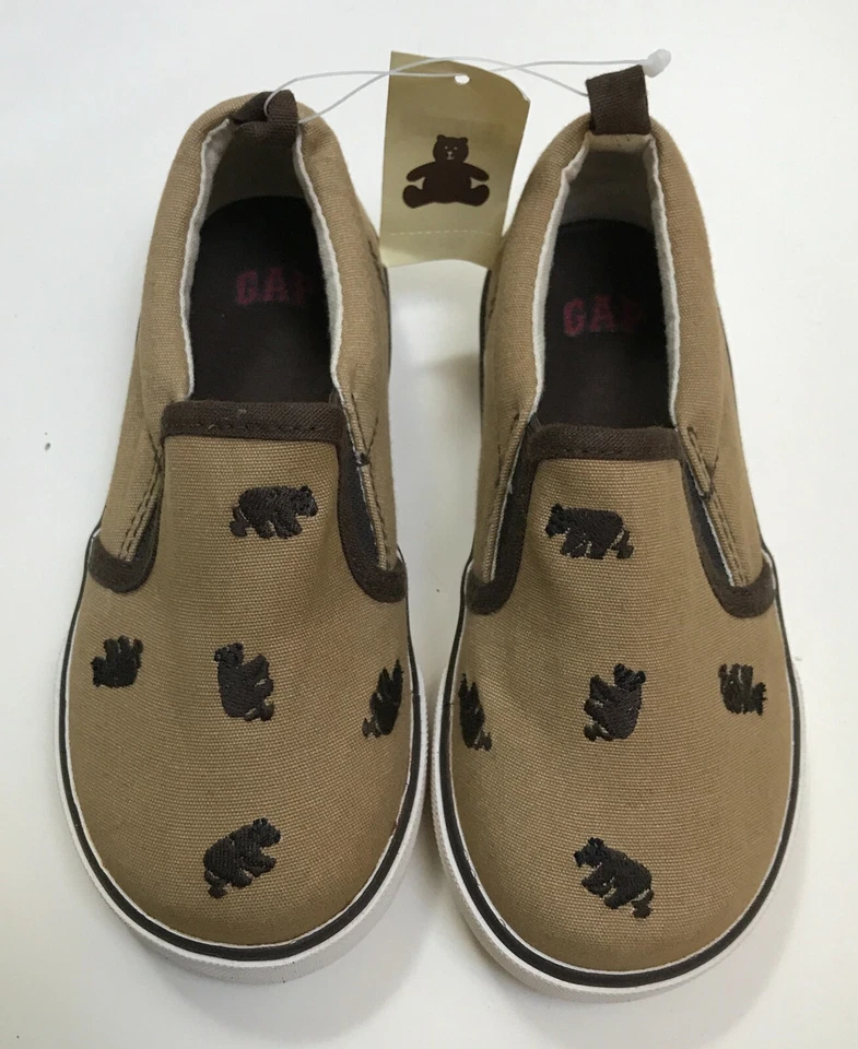 GAP babyGap NWT Embroidered Bear Sneakers Shoes sz Toddler 10  - Image 1 of 1