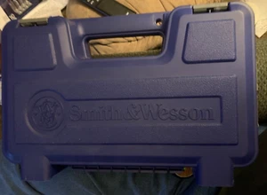 Smith & Wesson Model 686 Caliber 357 Revolver Plastic Case Foam Insert & Lock - Picture 1 of 12