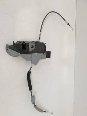 PEUGEOT 208 MK2 2020 RIGHT FRONT CENTRAL LOCKING MOTOR ASSEMBLY 9829284880 - Image 1 of 4