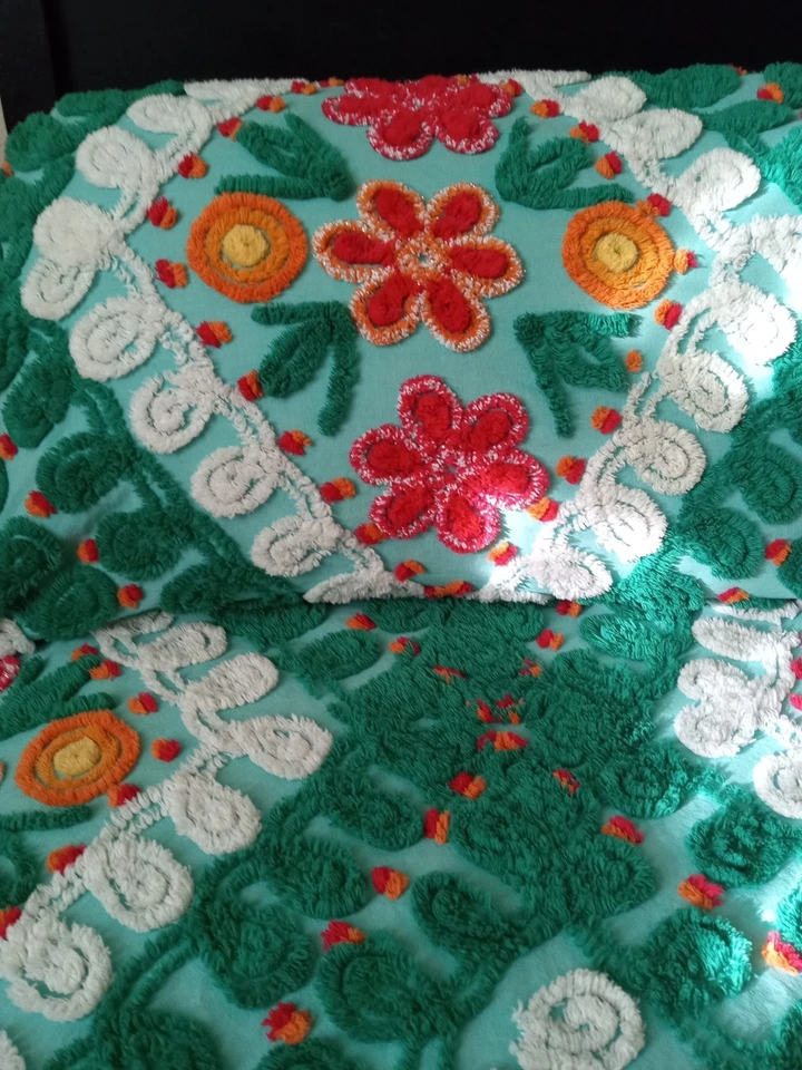 复古雪尼尔床罩大号塔夫特棉花卉绿色橙色红色复古 — 第 1/4 张图片