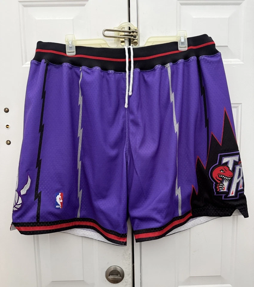 Mitchell & Ness NBA 1998-99 Toronto Raptors 56 3XL Authentic Shorts - Image 1 of 4