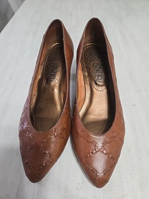 Women's Vintage Leather Brown Woven Low Heels  Size 7.5 W Made in Brazil - Image 1 of 4