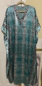 Winlar Aqua Ocean Print V-Neck Long Satin Kaftan (One Size Fits Most) - Picture 1 of 11