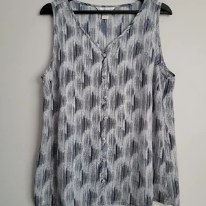 Christopher & Banks Womens Medium V NEck Geometric Blue/White Blouse - Picture 1 of 6