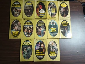 Lot of 13 Dark Shadows Barnabas Collins Marilyn Ross  Vintage Paperback Books - Bild 1 von 9