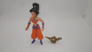 Disney Aladdin Jasmin Jasmine red outfit Action Figure + Lamp - Picture 1 of 2