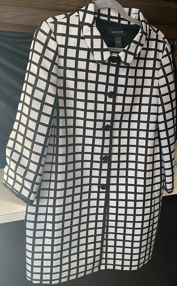 Ann Taylor Lightweight Coat Womens L / Black/Gray Button Front Fully Lined - Image 1 of 4