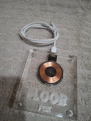 "THE FLOOR"(Branded FOX network)Wireless Charger Acrylic/USED with USB C cable - Image 1 of 4