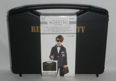 Kit de seguridad de anillo de boda para niños disfraz de portador de anillo conjunto de 5 piezas de amscan Foto 1 de 4