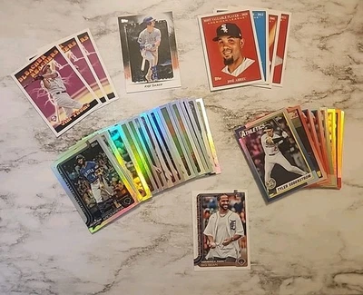 2025 年 Topps 更新插入卡您挑选 | #U90、#NT、#ASG、#BR、#FP、#MV 便宜 — 第 1/2 张图片