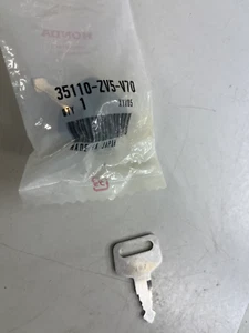 Honda Outboard Motor Key # 35110-ZV5-V70 ( W07 ) - Bild 1 von 1