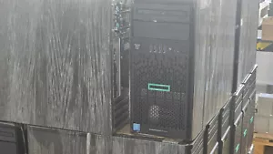 HPE ML30 Gen9 Intel Xeon E3-1240v6 3.7GHz 8GB RAM 8SFF HDD P440 RAID 2x460W PSU - Bild 1 von 12