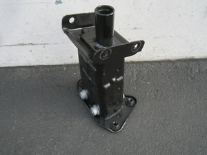 em00196 Mercedes S550 2007 2008 2009 2010 2012 Front RH Reinforcement Bracket - Picture 1 of 4