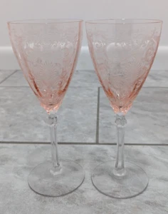 Set of 2 FOSTORIA GLASS VERSAILLES Rose Pink #5298 10 oz 8-1/4" Water Goblets - Picture 1 of 4