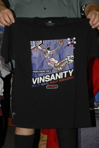 Vince Carter Retro Kings brand t shirt Toronto Raptors Dunk L no cracks nice Cover