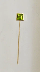Vtg. 14K peridot hat or stick pin - Picture 1 of 5