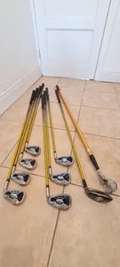 8× Yonex VXF Eisensatz 5-SW + Yonex 4 Hybrid HS750 Graphitschäfte R Flex RH. - Bild 1 von 8
