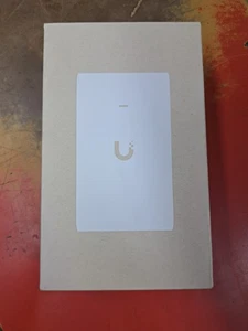 New Ubiquiti Networks PoE++ (60W) Adapter (U-PoE++) with Gigabit LAN Connection - Afbeelding 1 van 4