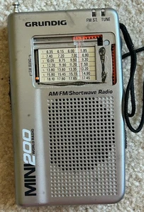 Grundig Mini World 200 PE Taschenradio Vintage - Bild 1 von 5