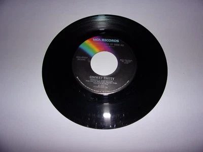 Conway Twitty: The Grandest Lady Of Them All / I'm Used To Losing You / 45 Rpm - Image 1 of 2