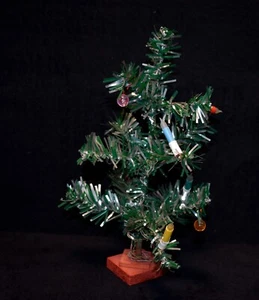 Weihnachtsbaum Puppenhaus alt - Bild 1 von 5