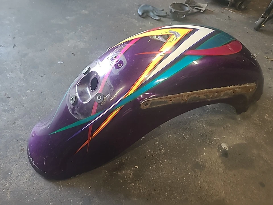 Guardabarros trasero clásico Kawasaki Vulcan 800 VN800 2000 FABRICANTE DE EQUIPOS ORIGINALES  Foto 1 de 4