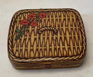 Vintage Dodo Designs Picnic Basket Tin - England - Picture 1 of 5