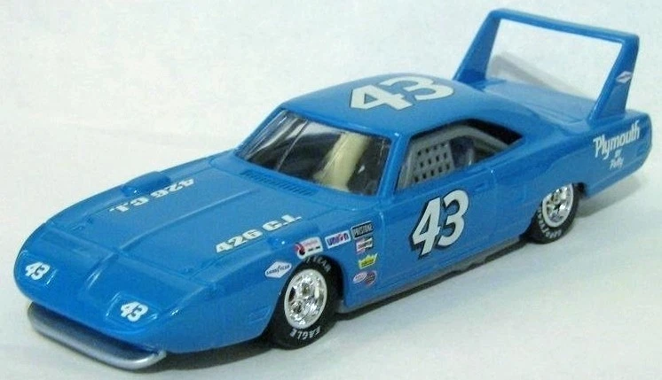 1/43 Scale = NASCAR LEGEND / RICHARD PETTY / 1970 70 PLYMOUTH SUPERBIRD Race Car - Image 1 of 2