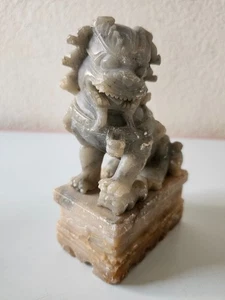 Vintage Jade Speckstein Foo Hund Löwe Figur Statue Buchstütze Figur 6" × 3,5" - Bild 1 von 8