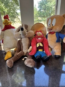 Vtg Looney Toons Lot Road Runner, Foghorn Leghorn Porky Pig Yosemite Sam Plush - Picture 1 of 6