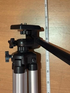 Samsonite Collapsible Aluminum Camera Tripod Tilt Head Extends Up To 43 Inches - Picture 1 of 10