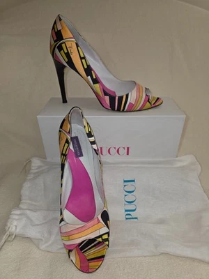 Bombas de aguja con punta abierta Emilio Pucci estampado multicolor. Talla 40 Foto 1 de 3