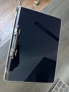 Komplett LCD LED Display Einheit für Apple MacBook Pro Retina 13 A2338 2020-2022 - Bild 1 von 3