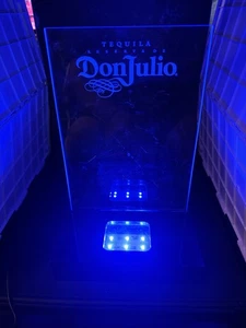 Don Julio Tequila Iluminar Exhibición Botella Luz Azul Raro Bar Exhibición Reserva De - Imagen 1 de 9