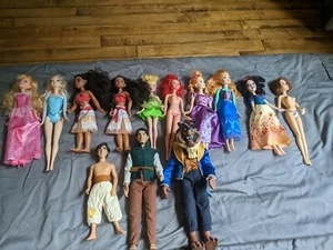 Lot of 13 Disney Dolls Moana Ariel Aladdin The Beast Snow White Elsa - Picture 1 of 12