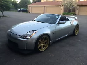 2004 Nissan 350Z ROADSTER - Picture 1 of 29