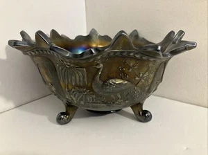 Iridescent Purple Northwood Carnival Glass Peacocks Fountain Footed Bowl * CHIPS - Picture 1 of 11