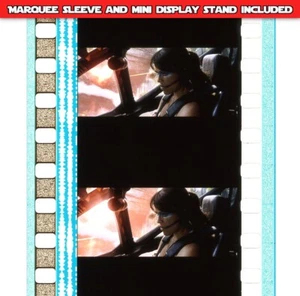 Avatar (2009) - Trudy fights for the Na'vi - 35mm 5 cell film strip 099 - Picture 1 of 3
