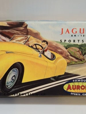 1954 JAGUAR XK-120 Vintage Aurora 1/32 Plastic Model Kit '58 ISSUE - Image 1 of 4