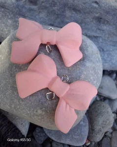 Lot de 2 connecteurs nœud rose - environs 3 x 2.5 cm. (B230) - Picture 1 of 1