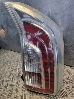 TOYOTA PRIUS BODY LIGHT REAR RIGHT 1.8L AUTO HYBRID HATCHBACK 2012 BRAKE LAMP - Image 1 of 4