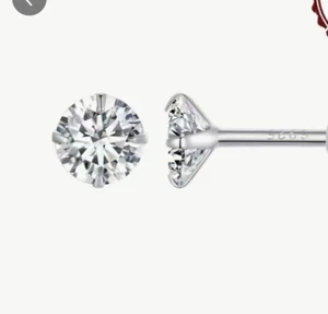 See Photos. Excellent cutting. Brand new. They are very bright lab grown diamond - Picture 1 of 2