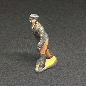 Dinky Toys, figura ferroviaria (rosa'325) 40 mm de altura, base curva, se inclina un poco - Imagen 1 de 6