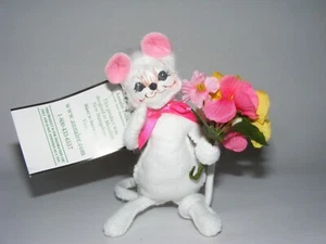 Bambola Annalee 5" Primavera Pasqua PRIMAVERA FIORE TOPO - Foto 1 di 3