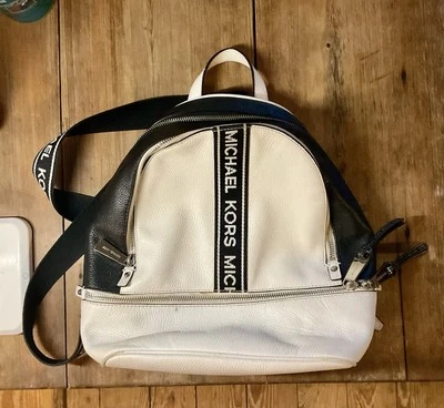 Michael Kors Medium RHEA Backpack Shoulder Bag Purse White Pebble Leather NICE! - Image 1 of 4