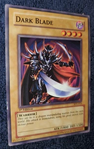 Yu-Gi-Oh "DUNKLE KLINGE" SYE-015 - Konami Sammelkarte / YGO Erstauflage - Bild 1 von 3
