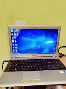 Samsung Np-s3511 funzionante su Windows, non testato, vendo per pezzi di ricambio o riparazione  - Foto 1 di 8