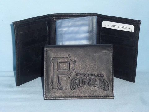 PITTSBURGH PIRATES   Leather TriFold Wallet    NEW    black 3 Cover