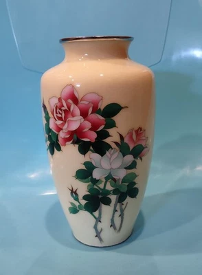 ANDO JUBEI JAPANESE CLOISONNE VASE YELLOW WITH PINK ROSE BLOSSOMS 8+3/4 “ - Image 1 of 3